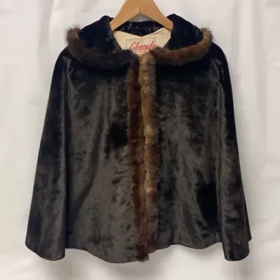 Sale Photo Thumbnail #18: Vintage Velveteen & Real Fur Cape / Capelet