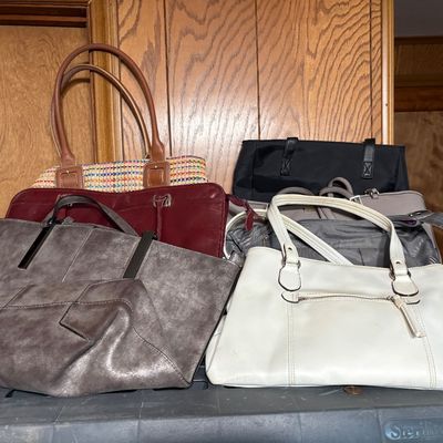 Sale Photo Thumbnail #44