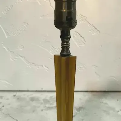 Vintage Art Deco Butterscotch Bakelite Table Lamp