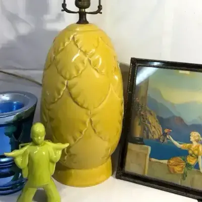 Vintage Collectibles: Lamp, Framed Print, Vase & Figurine