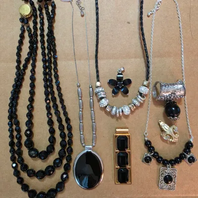 Sale Photo Thumbnail #174