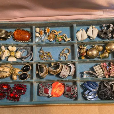 Sale Photo Thumbnail #580