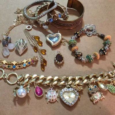 Sale Photo Thumbnail #173