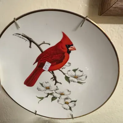 Sale Photo Thumbnail #85: Avon north american songbird series cardinal collector plate