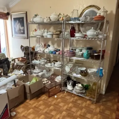 Sale Photo Thumbnail #11: Estate collection of assorted vintage glassware and decor