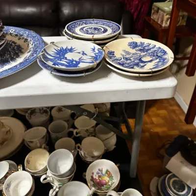 Sale Photo Thumbnail #4: Collection of vintage blue willow and assorted teacups