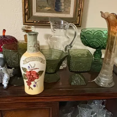 Sale Photo Thumbnail #67: Vintage glassware and collectible assortment