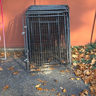 Sale Photo Thumbnail #235: Heavy-Duty Modular Metal Pet Exercise Pen