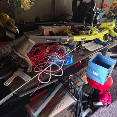 Sale Photo Thumbnail #236: Ryobi EasyEdge Cordless String Trimmer