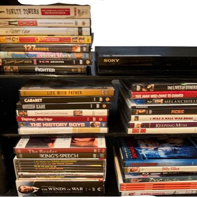 Sale Photo Thumbnail #25: There is a huge selection of Beautiful items in this Online sale.  You are bidding on all items in the photo unless stated otherwise.  Purchases are charged at the close of the auction. Shipping, when available, is only to addresses entered in estatesales