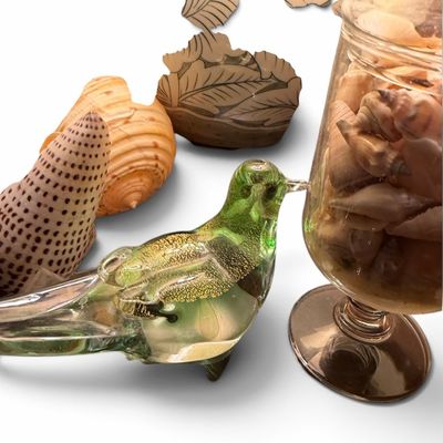 Sale Photo Thumbnail #179: There is a huge selection of Beautiful items in this Online sale.  You are bidding on all items in the photo unless stated otherwise.  Purchases are charged at the close of the auction. Shipping, when available, is only to addresses entered in estatesales