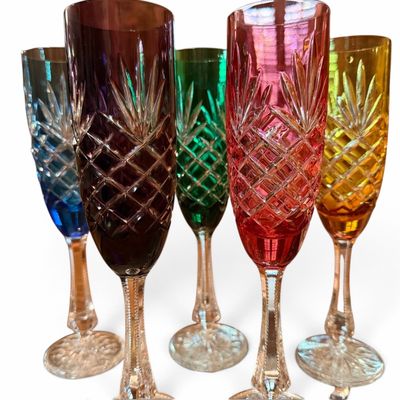 Sale Photo Thumbnail #258: There is a huge selection of Beautiful items in this Online sale.  You are bidding on all items in the photo unless stated otherwise.  Purchases are charged at the close of the auction. Shipping, when available, is only to addresses entered in estatesales