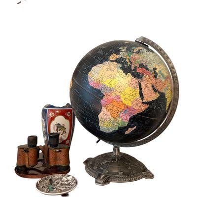 Sale Photo Thumbnail #4: There is a huge selection of Beautiful items in this Online sale.  You are bidding on all items in the photo unless stated otherwise.  Purchases are charged at the close of the auction. Shipping, when available, is only to addresses entered in estatesales