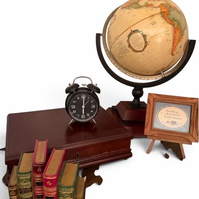 Sale Photo Thumbnail #267: There is a huge selection of Beautiful items in this Online sale.  You are bidding on all items in the photo unless stated otherwise.  Purchases are charged at the close of the auction. Shipping, when available, is only to addresses entered in estatesales
