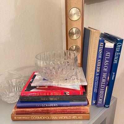 Sale Photo Thumbnail #119: There is a huge selection of Beautiful items in this Online sale.  You are bidding on all items in the photo unless stated otherwise.  Purchases are charged at the close of the auction. Shipping, when available, is only to addresses entered in estatesales
