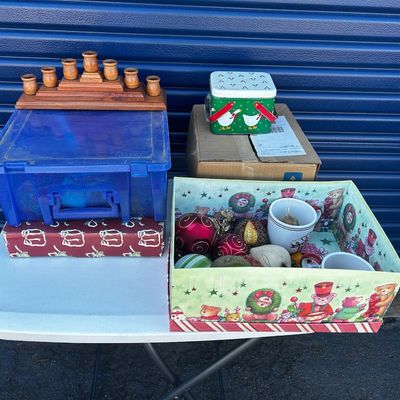 Sale Photo Thumbnail #105: Variety of items, from vintage glass to furniture, to art!