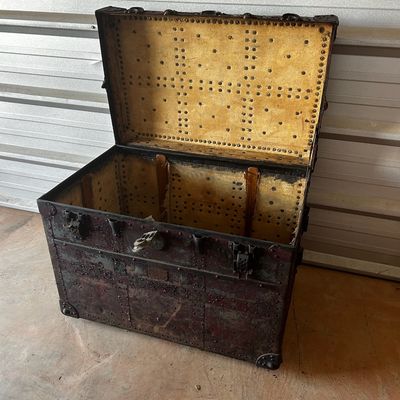 Sale Photo Thumbnail #44: Variety of items, from vintage glass to furniture, to art!