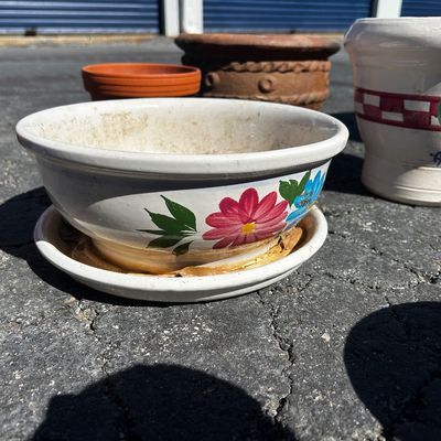 Sale Photo Thumbnail #77: Variety of items, from vintage glass to furniture, to art!