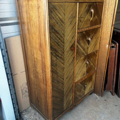 Sale Photo Thumbnail #136: Variety of items, from vintage glass to furniture, to art!