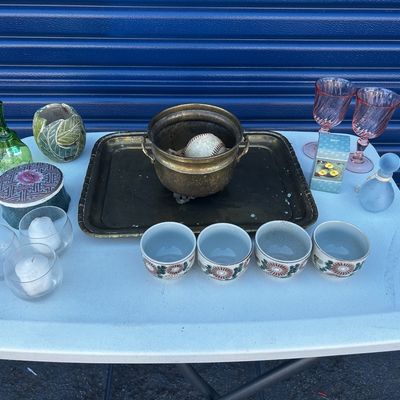 Sale Photo Thumbnail #102: Variety of items, from vintage glass to furniture, to art!