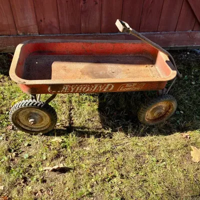 Vintage Greyhound Toy Red Wagon