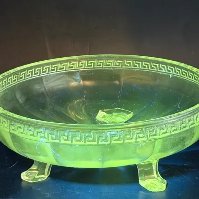 US Glass Company Sheraton 3-Footed Bowl