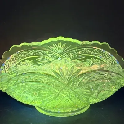 UV Reactive Vintage Glass Bowl