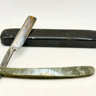 Shumate’s Ben-Hur Straight Razor With Celluloid Handle