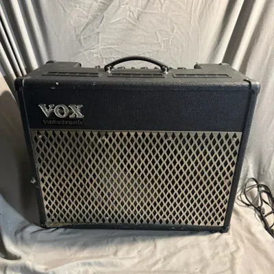 Vox Guitar Amplifier