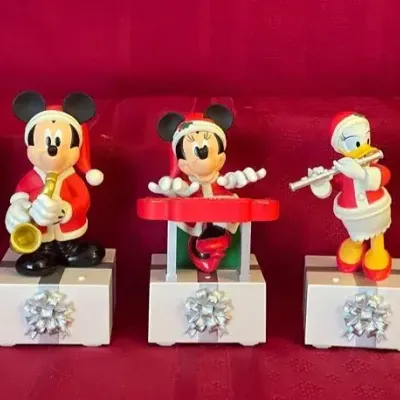 Disney Hallmark 2013 Disney Wireless Band Set of 5 Animated Light Up NOT TESTED