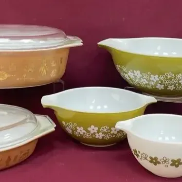 Vtg Pyrex Spring Blossom & Early American 