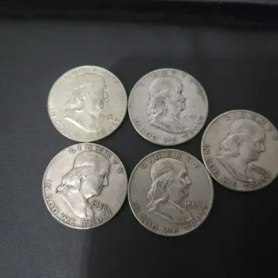 Sale Photo Thumbnail #25:  Franklin Half Dollars 90% Silver