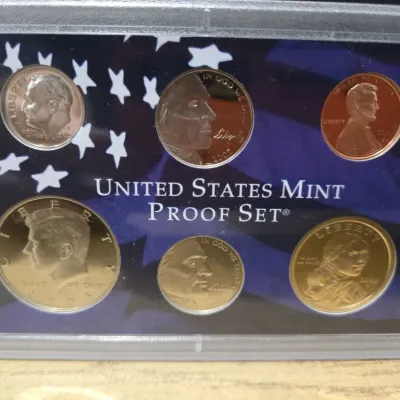 Sale Photo Thumbnail #37:  Proof Set 2005