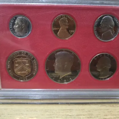 Sale Photo Thumbnail #29: Proof Set 1982