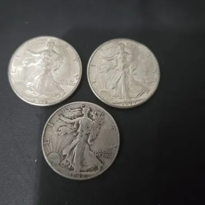 Sale Photo Thumbnail #27:  Walking Half Dollars 90% Silver