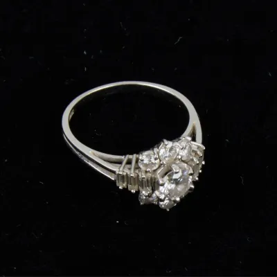 Sale Photo Thumbnail #220