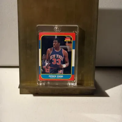 1986-87 Fleer Patrick Ewing Rookie Card #32 - NY Knicks HOF RC in One-Touch  