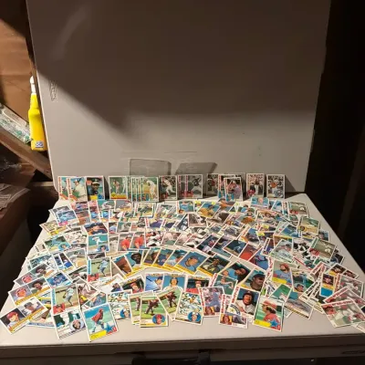 1981-1983 Topps Baseball Lot (~125+) - Gwynn RC, Boggs RC, Ripken, Ryan, Henderson