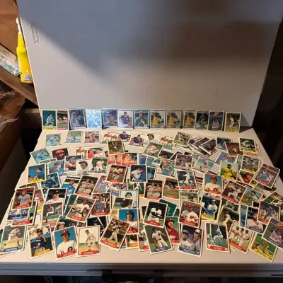 1982 & 1984 Fleer Baseball Lot (~100+) - Pine Tar Brett, Gwynn, Ryan, Ripken HOF