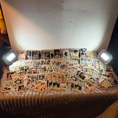 1982 Topps NFL Football Cards Lot (~100+) - Bradshaw, Harris, Munoz, HOFers