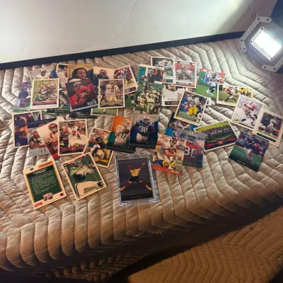 NFL Cards Lot (~35+) - Barry Sanders '95 UD Jumpman Case, Brees, Rice, Montana   