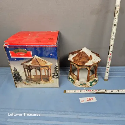 Sale Photo Thumbnail #642