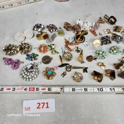 Sale Photo Thumbnail #663