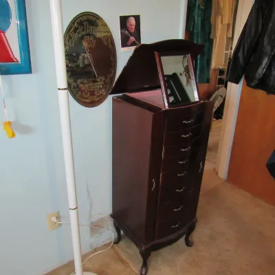 Sale Photo Thumbnail #54
