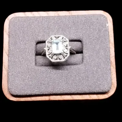 14k White Gold & Aquamarine Ring Size 4.5