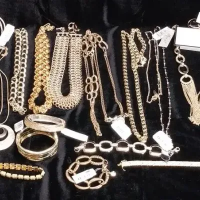 Glamorous Gold Collection 