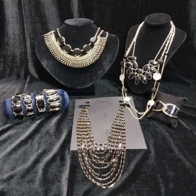 Bold Black & Gold Collection 