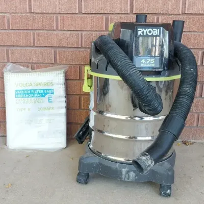 Ryobi 4.75 Gallons Shop Vac