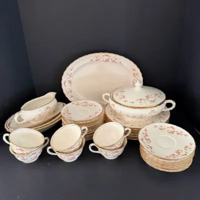 Pope-Gosser Large China Set 