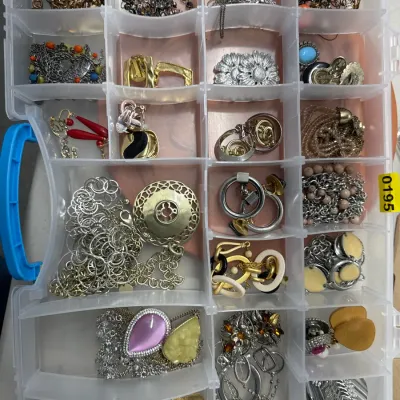 Sale Photo Thumbnail #178